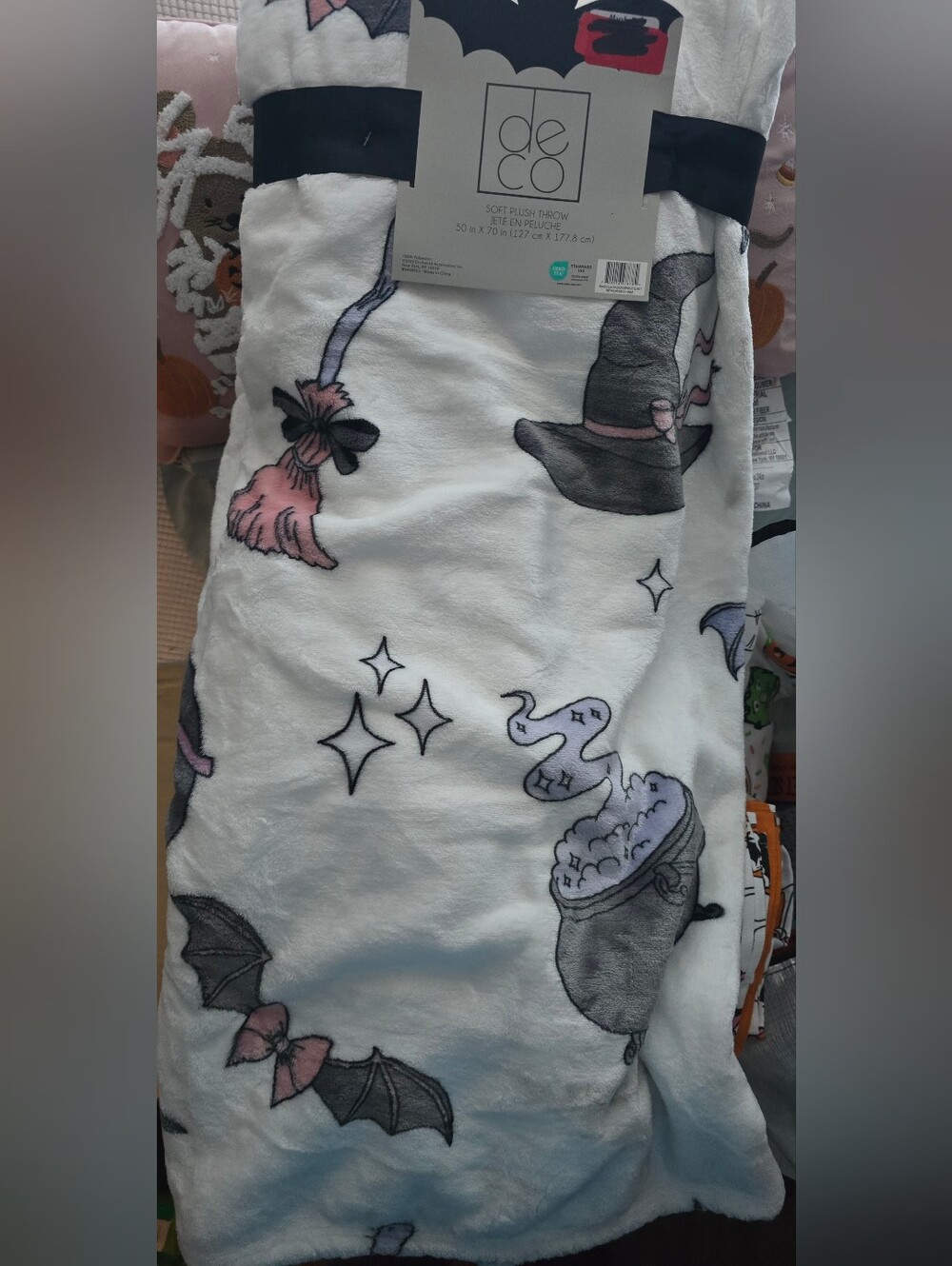 Deco  Witch Hat Cauldron Soft Plush Throw Blanket Gray